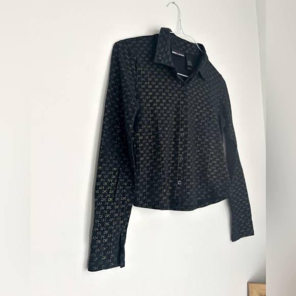 DK NY Logo Collared Long Sleeve Shirt - Picture 3 of 8